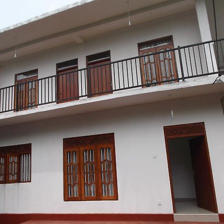 Sumudu Villa Hikkaduwa Bagian luar foto