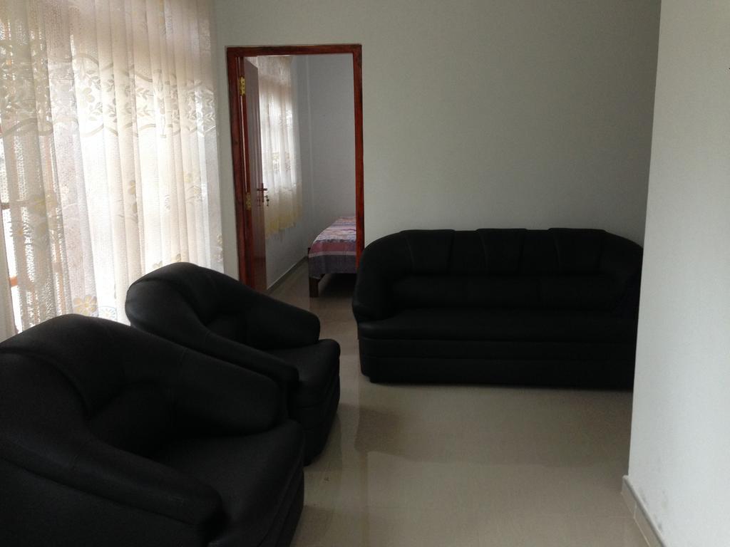 Sumudu Villa Hikkaduwa Bagian luar foto